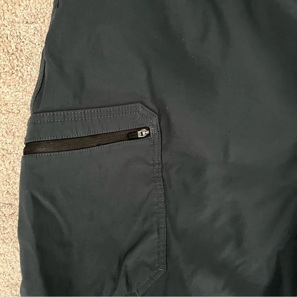 Eddie Bauer Men's Blue Cargo Outdoor Fishing Hiking Camping Shorts size 42